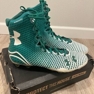 Under Armour Men’s UA Highlight MC Football Cleats, Size 16